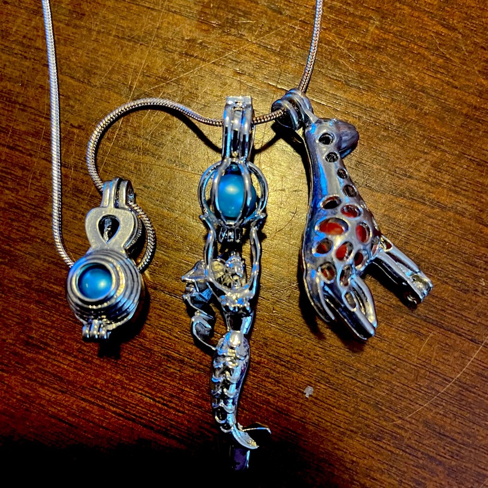 Mermaid giraffe and design with pearl bundle deal